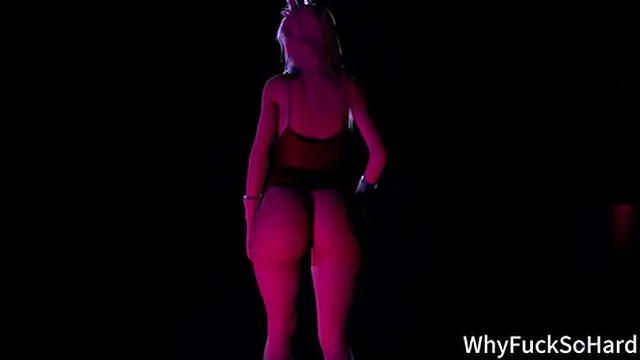  Busty Beauty Plays with Strange Cock🌭 at the Bar