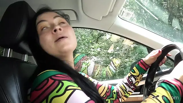 Mature Van′s XXX MILF Experience: Mature Shy Boy′s Whoppers Fucked