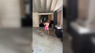 'Satisfying Slapping Session'