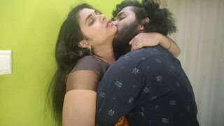 No Strings Attached Saree Smooch Seduction - 'Vaishnavi & Sharun's Steamy Saree Kiss'