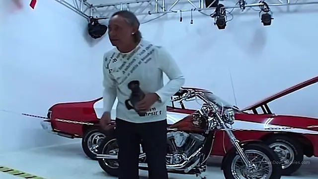 Housewives Fantasies Vol 5: Sylvia