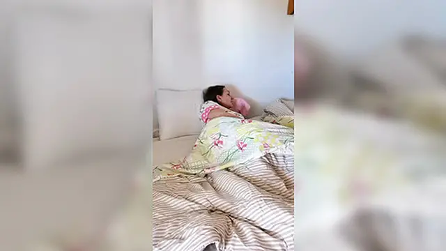 Horny🥵 milf Shows Step-Grandson How to Pleasure Her Pussy✌