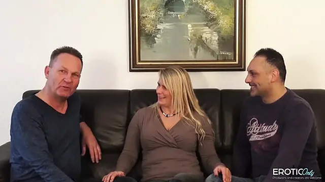 Gisela surprises herself with a double penetration!