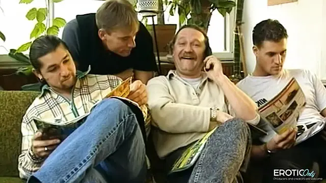 Self-help group of pantyhose fucker freaks out