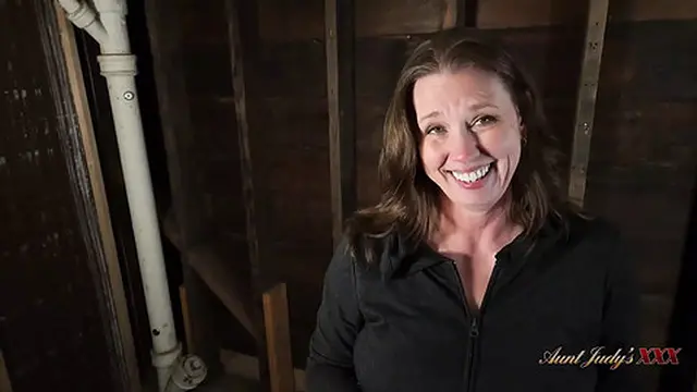 Busty Mature Autumn Rides Her Handyman In Explicit XXX Session