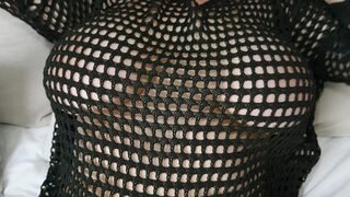Blacked Out Perversion In Clothes:今天的性感穿搭艳遇,美女黑裙下的秘密