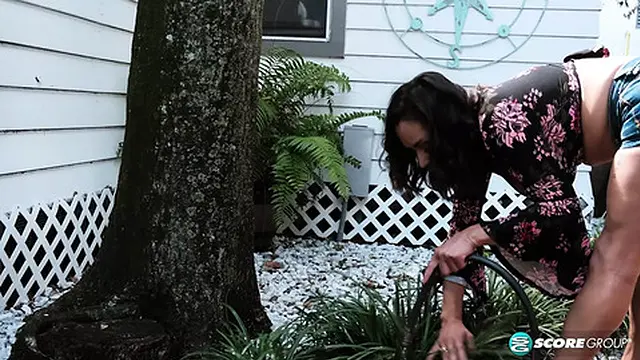 Anna Maria pleasures JMac