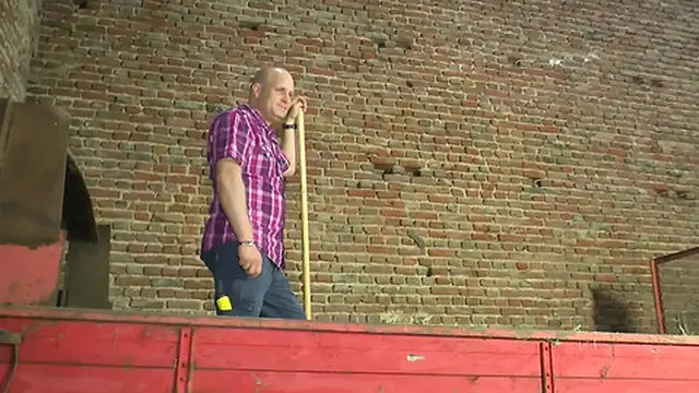 Pussy🌮️ fucked with dildo while licking another in the field