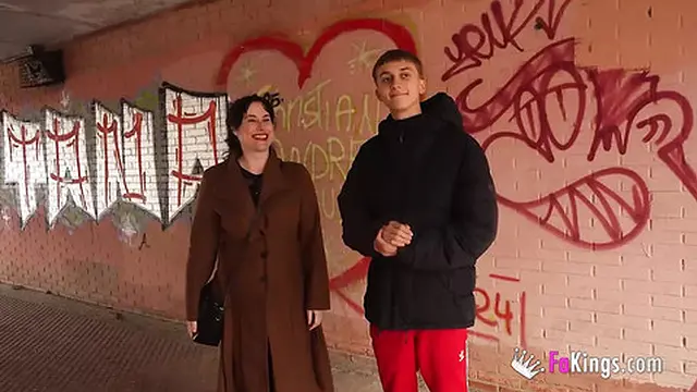 Emmita Smile: MILF Dream Come True