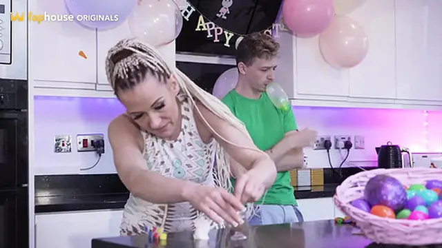 Easter Bunny Fucking: Special