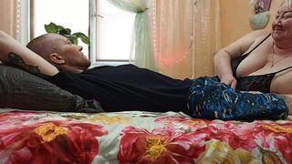  Girlfriend delivers an unforgettable deep throat and swallows his cum