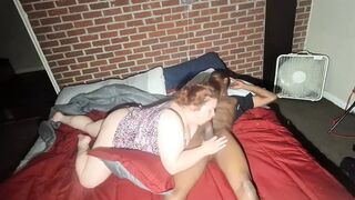 Pawl Lynn Satisfies a Massive Inch