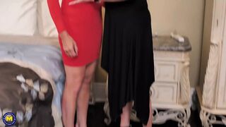 Two Hot Mature MILFs Velvet Skye & Bianca Jaguar Eat Each Other Out