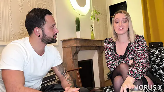 Kelly &mdash;  a stunning busty MILF &mdash;  masters her seductive game