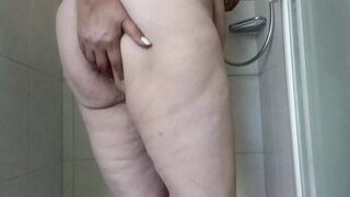 Ass worship with piss Big ass you can admire my fat ass...
