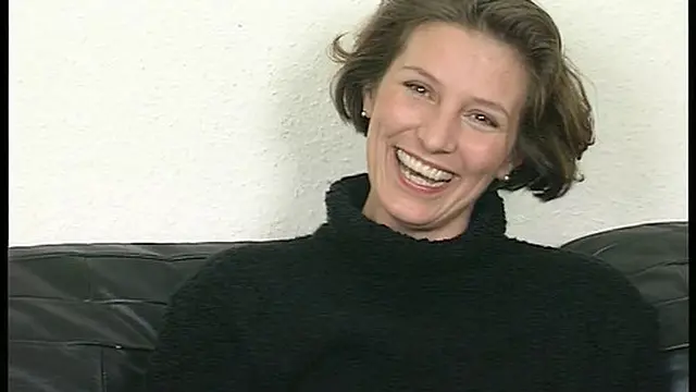 Erst mal richtig gevögelt auf der Pornocouch