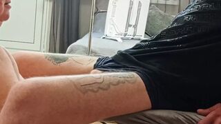 Girlfriend Does a Deep Blowjob and Gets a Mouthful of Yummy