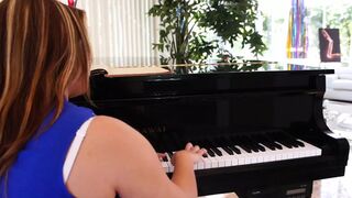 Maple Lee Eats Her Teacher Daisy Leon's Pussy