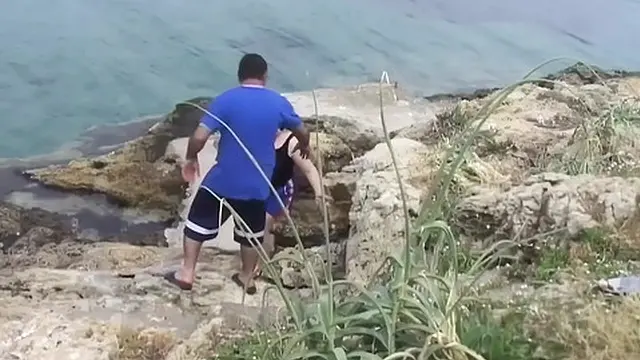 Sahin K Tempts a Passionate Turkish Lover′s Desires