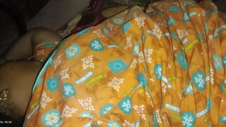 Tamil woman, my wife, I secretly took a picture.
