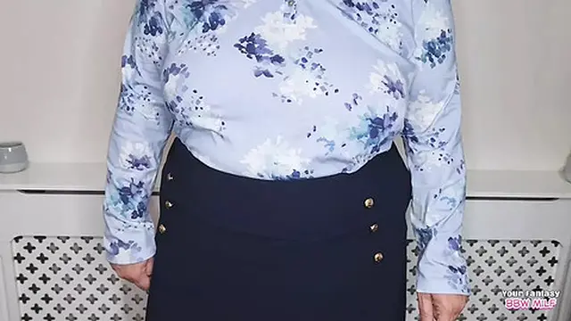 milf lets you peek under her skirt once - Cheating Mature BBW Slut milf