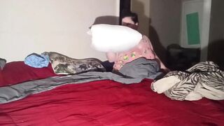 Fat Pussy Get Her Pussy Pushed Back She Love to Be Slutted Out