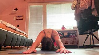 Try Not To Cum Watching Milf Yoga Routine
