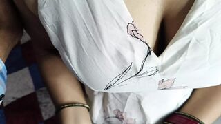 Viral bhabhi on call while fucking with daver