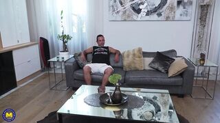 Colored hair mature gets her pussy banged