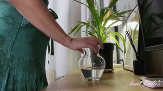 Auntjudys - Horny Mature MILF Foxy in Stockings and Heels