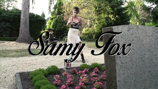 She is so sad bcs of her buried husband...she needs to find fucker as soon as possible