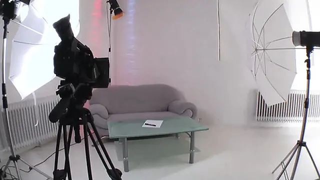 Milf enjoys a nice masturbation session