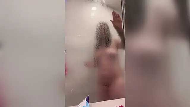 Shower, Fingering, Dildo and Squirt