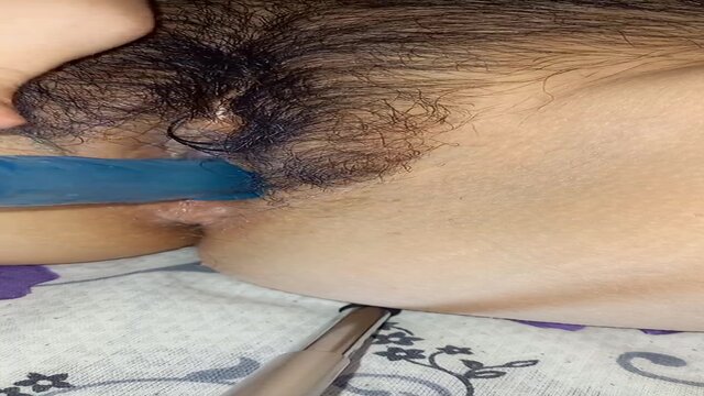 scened cougar Teodora plays with her juicy twat and dildo