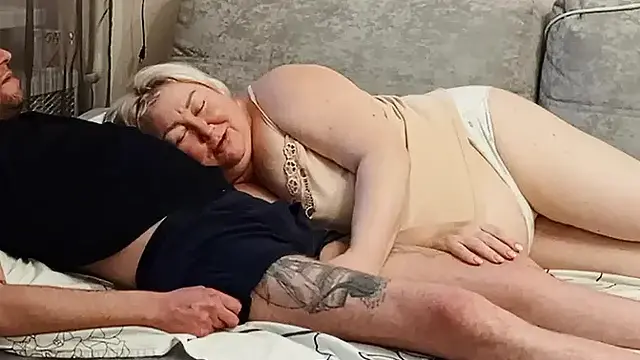 Stepmom takes shaft and swallows his cream