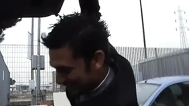 Amateur girlfriend gives sloppy blowjobs in indecent gargarling scene