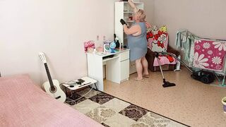 'Nude room cleaning with granny's special techniques'